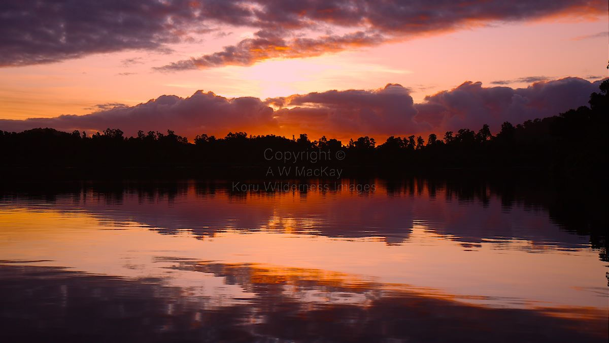 Lake Moeraki Sunset 
